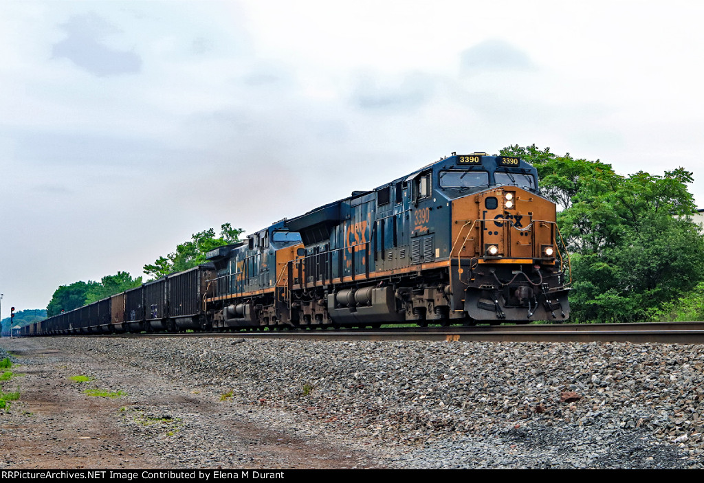 CSX 3390 on C-773